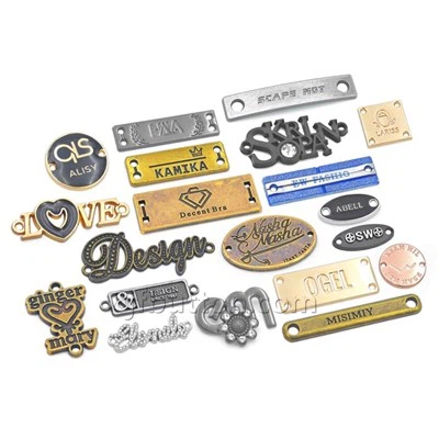 Grawerowane metalowe metki do odzieży