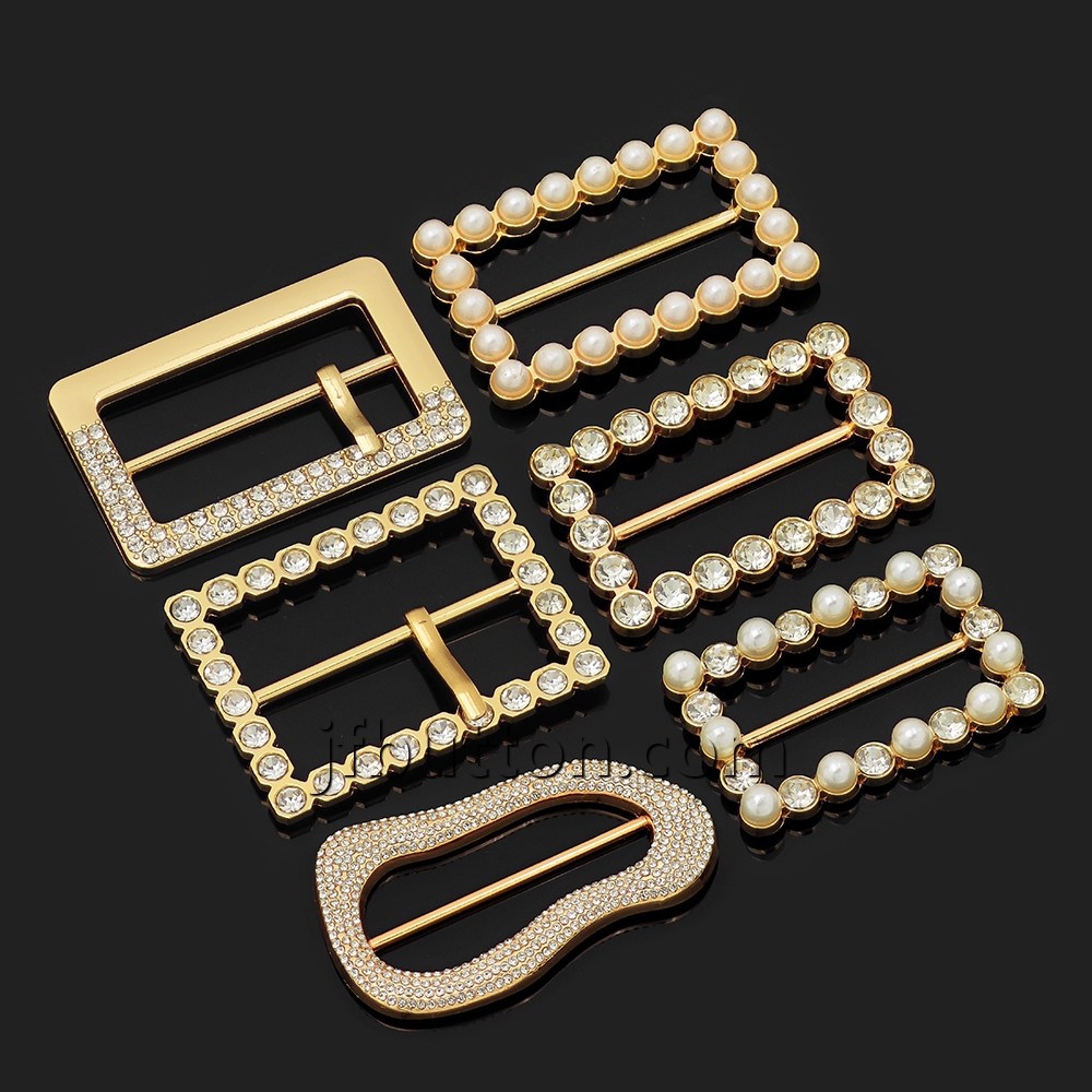 pearl buckle